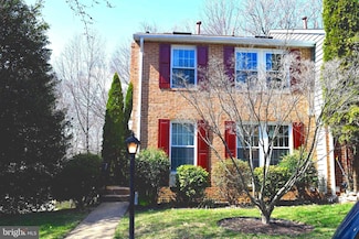 1549 Autumn Ridge Cir, Reston, VA 20194
