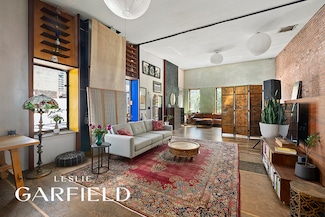 321 E 6th St, New York, NY 10003