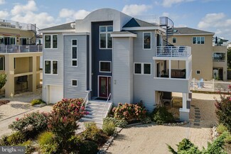 108 W Culver Ave, Beach Haven, NJ 08008