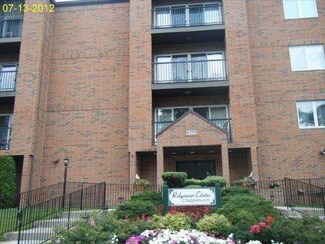 6550 W Gunnison St Unit 301, Harwood Heights, IL 60706