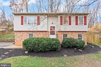 6738 Kelly Rd, Warrenton, VA 20187