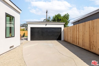 3944 Somerset Dr, Los Angeles, CA 90008