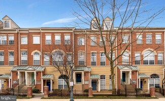 1940 Crescent Park Dr Unit 26B, Reston, VA 20190