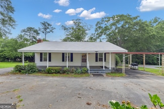 101 Leverett St, Warm Springs, GA 31830