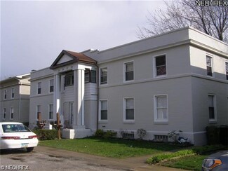 27 Paradise Ct, Fairport Harbor, OH 44077