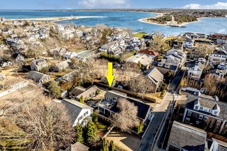 25 Simpsons Ln, Edgartown, MA 02539