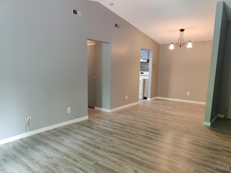 521 Martin Luther King Dr W, Cincinnati, OH 45220