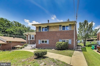 425 Saint Margarets Dr, Capitol Heights, MD 20743