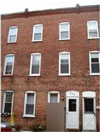 210 Concord St, Crum Lynne, PA 19022