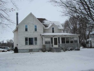 315 E Center St, Sheldon, IL 60966