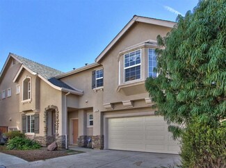 1005 Fitzgerald St, Salinas, CA 93906