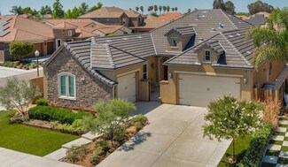 2645 Prescott Ave, Clovis, CA 93619