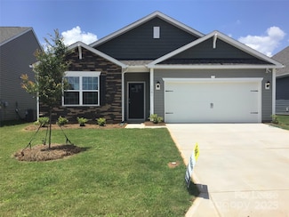 1381 6th St NE, Hickory, NC 28601