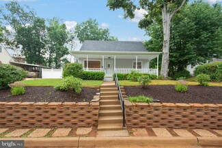 168 Lambert Dr, Manassas Park, VA 20111