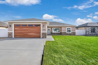 1355 Zephlyn St, Twin Falls, ID 83301