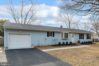 145 Ocean Gate Dr, Bayville, NJ 08721