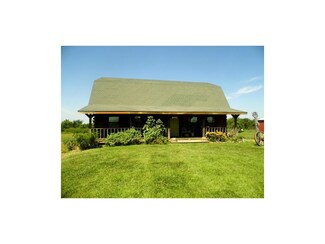 1960 Underwood Rd, Waverly, KS 66871