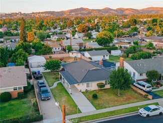 10935 Reichling Ln, Whittier, CA 90606