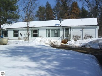 4018 N M 37, Luther, MI 49656