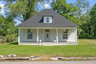 1125 Church St, Christiana, TN 37037