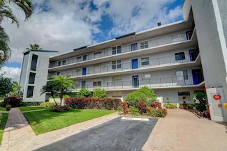 14773 Cumberland Dr Unit 305, Delray Beach, FL 33446