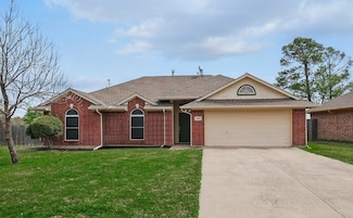 402 Wheat Valley Blvd, Venus, TX 76084