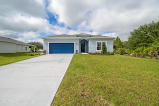 528 Degroodt Rd SW, Palm Bay, FL 32908