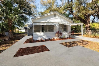 2217 Dora St, Fort Myers, FL 33901
