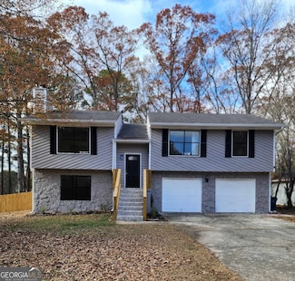 8443 Park Ridge Ln, Riverdale, GA 30274