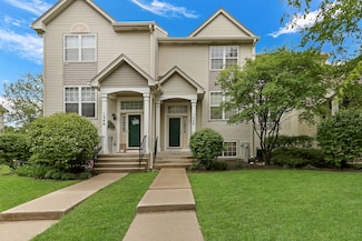 1544 Sauganash Ct, Gurnee, IL 60031