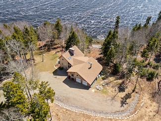 24 Baycrest Ln, Stockton Springs, ME 04981