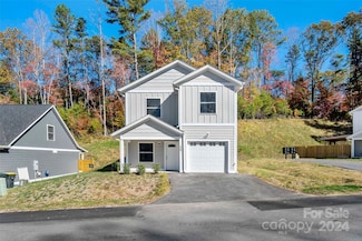 150 Northbend Dr, Asheville, NC 28804