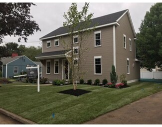34 Groveland Rd, Melrose, MA 02176