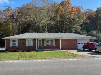 2702 U S 431, Beechmont, KY 42323