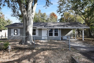 2416 Sycamore St, Pascagoula, MS 39581