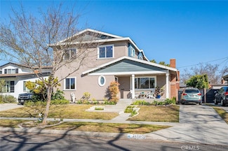 2484 Vuelta Grande Ave, Long Beach, CA 90815