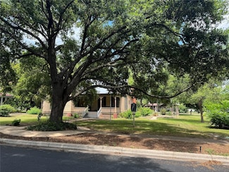 1303 Pecan St, Bastrop, TX 78602