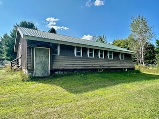 N9423 Brunette Ln, Crivitz, WI 54114