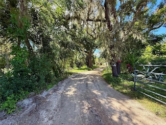 696 N Sunset Dr, Mount Dora, FL 32757