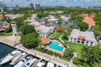 3544 Magellan Cir Unit 117, Miami, FL 33180