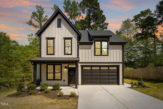 3221 Skycrest Dr, Raleigh, NC 27604