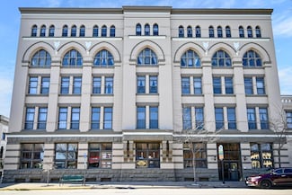 157 W 3rd St, Winona, MN 55987