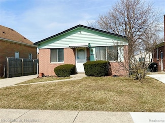 17459 Roseville Blvd, Roseville, MI 48066