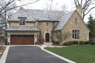 2604 Blackhawk Rd, Wilmette, IL 60091