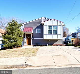 6202 Field St, Capitol Heights, MD 20743