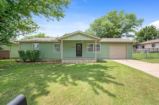 1425 Spencer Dr, Augusta, KS 67010