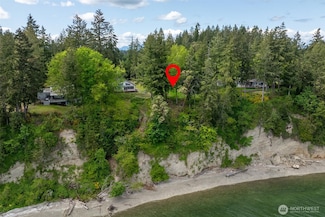 184 E Keen Rd, Grapeview, WA 98546