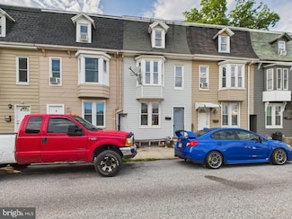 1033 E Poplar St, York, PA 17403