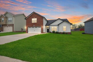 1046 Whitney Dr, Clarksville, TN 37042