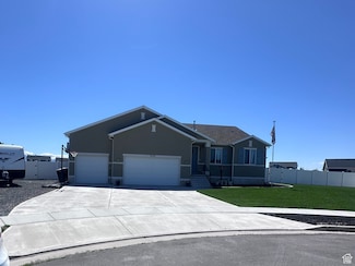 2608 2910 W, Clinton, UT 84015
